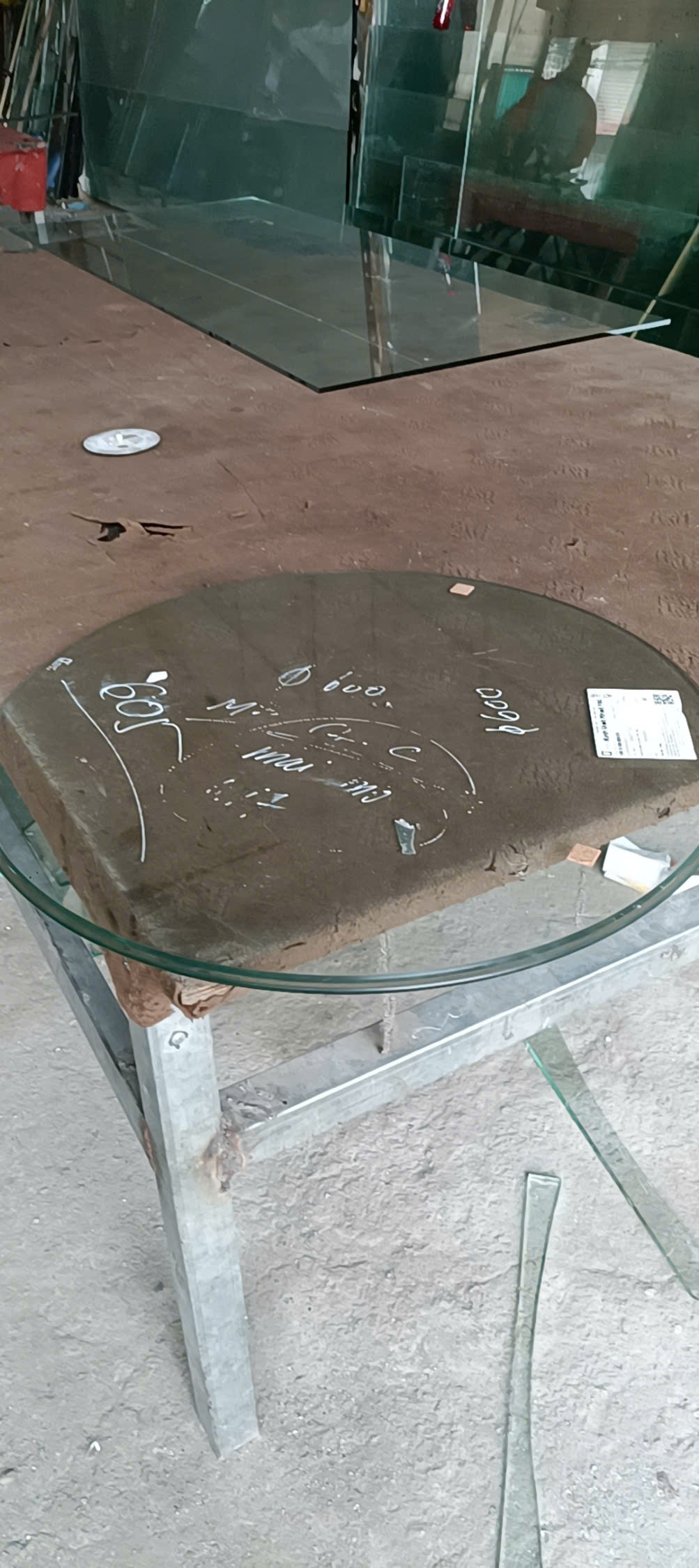 Customized table glass