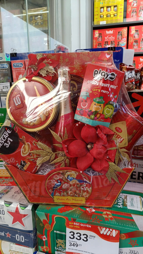 Tet hamper